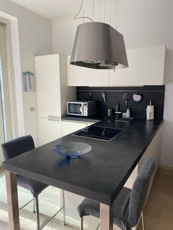 Lovely Apartment In The New Porta Nuova Area Milão Exterior foto